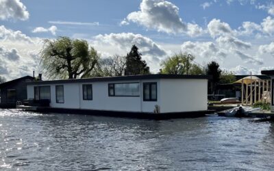 Te koop: Chique Woonark uit 1964 met Modern Comfort / €29.000,-